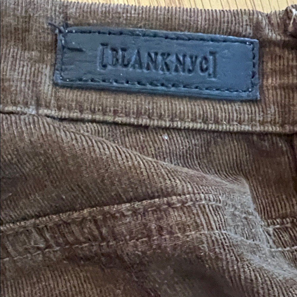 Women’s Blank NYC Brown Corduroy Midrise Pants in EUC 🍂🍁🍃